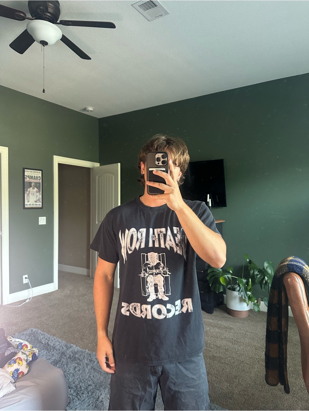 Hanes Black Crewneck T‑Shirt with Tag Detail
